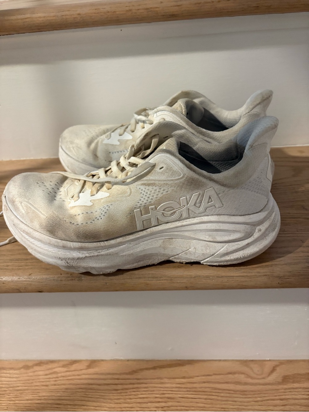 Hoka Women's White Clifton 10 Running Shoes